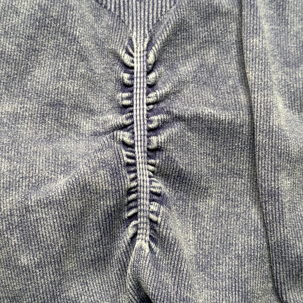 Bo+Tee Sprinter Leggings - violet.  Size small - Picture 5 of 10